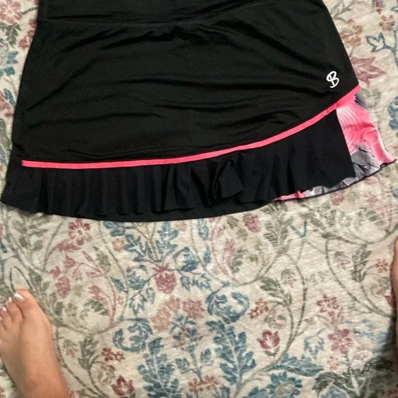 Sofibella Ruffled Asymmetrical Pink and Black Mini Skirt - Picture 2 of 3